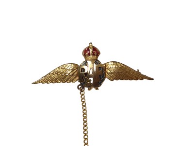 Lot 311 - Early 20th century 15ct gold and enamel RAF officers military sweetheart brooch, 50mm.