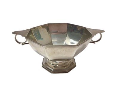 Lot 251 - Early George V silver twin handled bowl of octagonal form, with reeded border