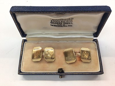 Lot 1021 - Pair of 9ct gold cufflinks with engraved initials (Birmingham 1956) in fitted case