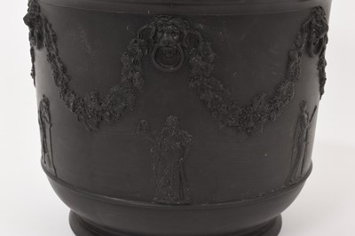 Lot 141 - Wedgwood black basalt jardinière