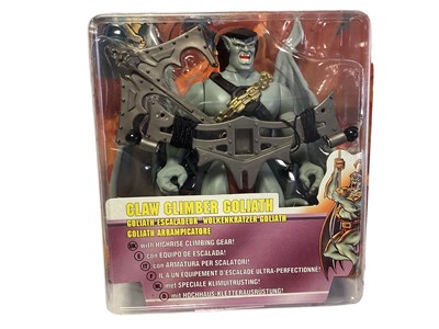 Lot 116 - Kenner Giochi Preziosi (c1995) Gargoyles Claw Climber Goliath action figure, on card with bubblepack (1)