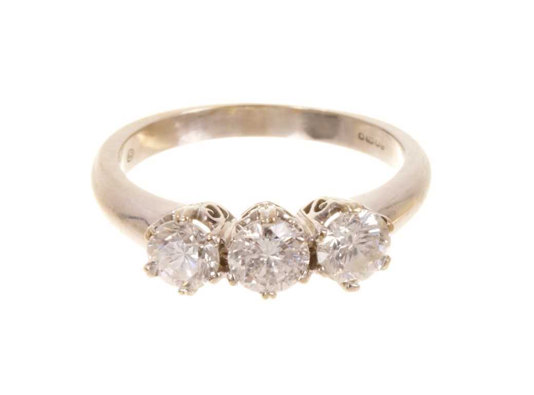 Lot 494 - Diamond three stone ring
