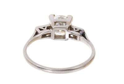 Lot 493 - Art Deco diamond single stone ring