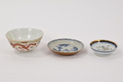 Lot 127 - Three pieces of Chinese porcelain