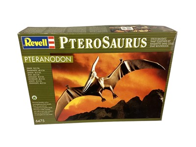 Lot 47 - Revell Snap Together Dinosauras Styracosaurus No.6472, Prehistorian Mammoth No.6476 & Pterosaurus Pteranodon No.6475, all boxed (3)