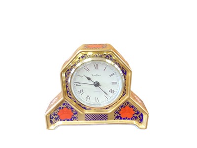 Lot 1107 - Royal Crown Derby Old Imari pattern 1128 mantel clock, 10.5cm high