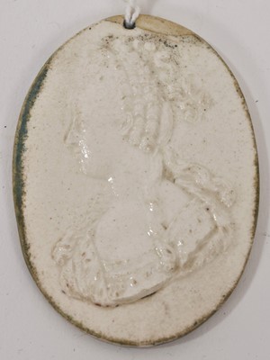 Lot 195 - Wedgwood creamware oval portrait medallion