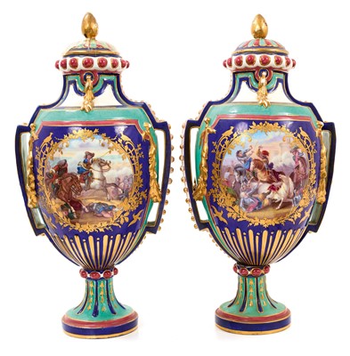 Lot 222 - Pair of Samson ‘Chelsea’ vases and covers
