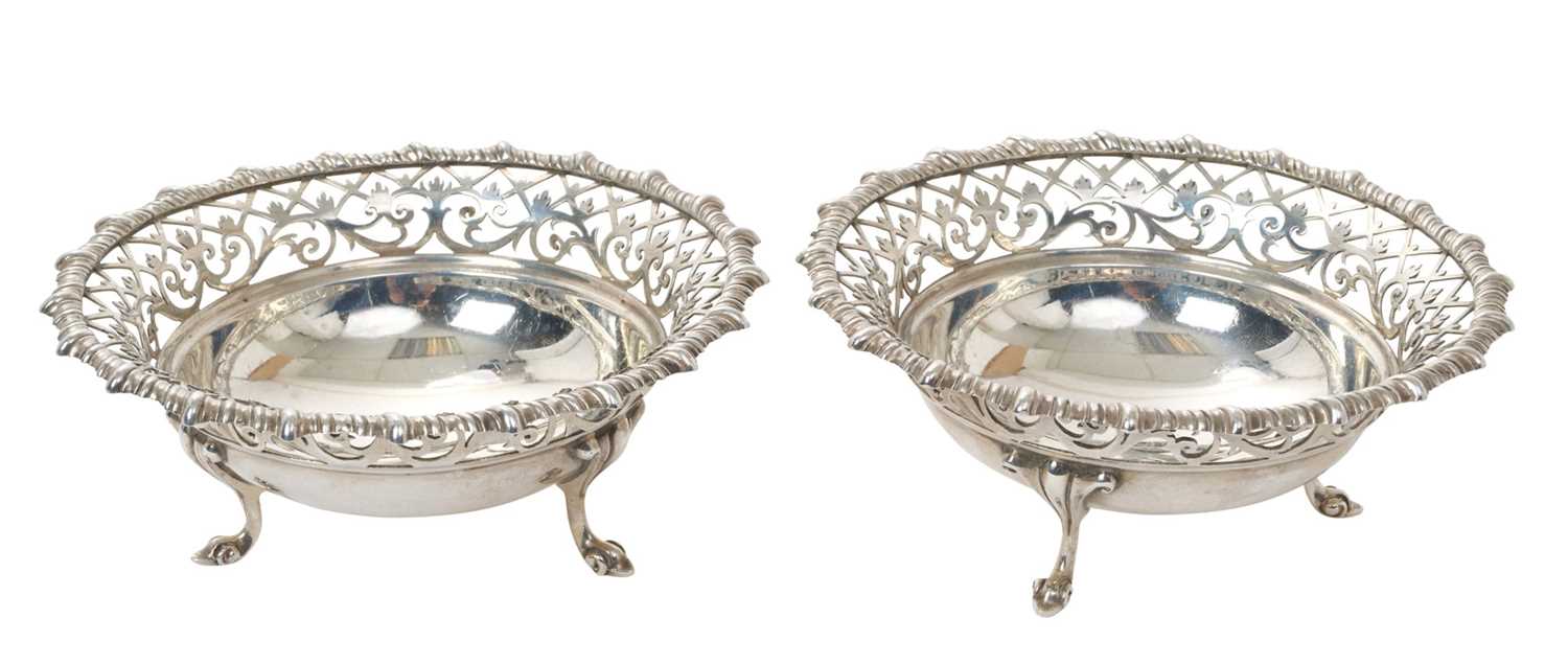 Lot 414 - Pair of Asprey silver round sweet dishes