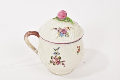 Lot 49 - Mennecy spirally fluted custard cup and cover, circa 1760