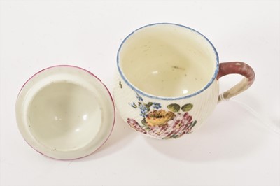 Lot 49 - Mennecy spirally fluted custard cup and cover, circa 1760
