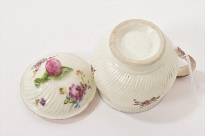Lot 49 - Mennecy spirally fluted custard cup and cover, circa 1760