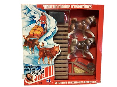 Lot 224 - CEJI Arbois French Version of Hasbro Group Action Joe Expedition Polaire Outfit & Accessories, boxed (some damage) No.2710 (1)