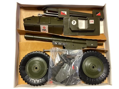 Lot 225 - Cherilea 12 Field Gun, boxed (lid worn, no action figure included) No. 2611 (1)