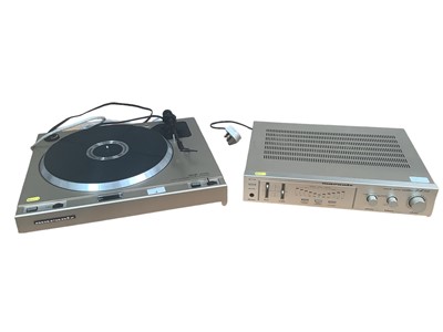 Lot 2 - 1980's Marantz TT 2000 turntable together with a Marantz PM 310 stereo amplifier (2)
