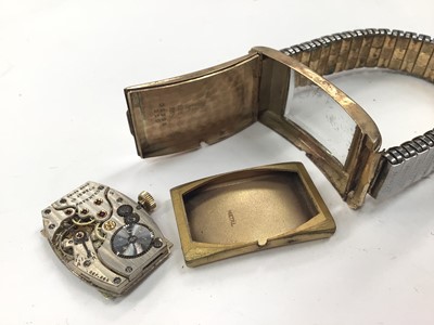 Lot 1011 - Art Deco Gentlemens Cyma 9ct gold cased wristwatch in tank shaped case