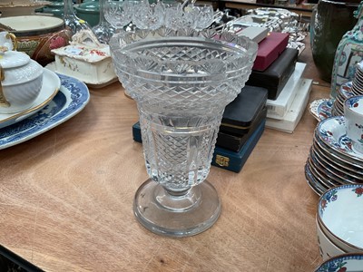 Lot 416 - Georgian cut glass vase