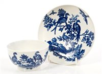 Lot 23 - 18th century Worcester blue and white tea bowl...