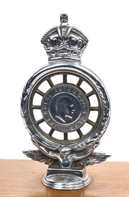 Lot 2 - H.M.Queen Mary, very rare Royal Car RAC badge