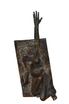 Lot 1008 - John Doubleday (b. 1947) bronze - stylised female form, signed and dated 1986, 153cm high