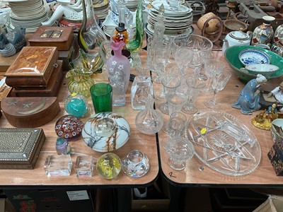 Lot 450 - Group of mixed glassware to include Murano glass clown, cut glass bowls and other antique and larger glass.