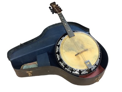 Lot 2200 - Melody Major banjo in case with handbooks