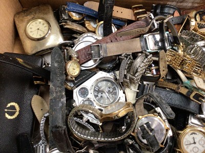 Lot 1091 - Large collection of various wristwatches