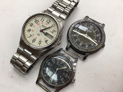 Lot 1093 - Group of military-style wristwatches