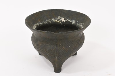 Lot 740 - Chinese cast bronze censor