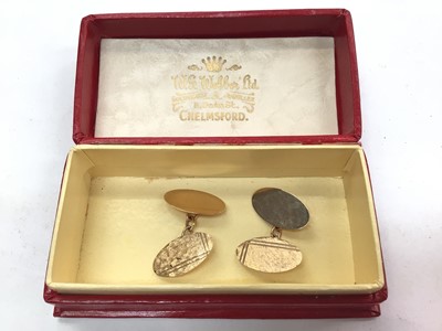 Lot 1103 - Pair of 9ct gold cufflinks