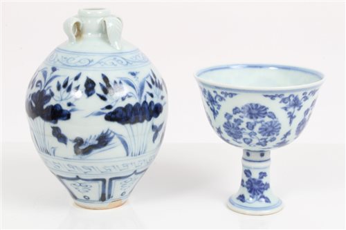 Lot 79 - Chinese blue and white stem cup with painted...