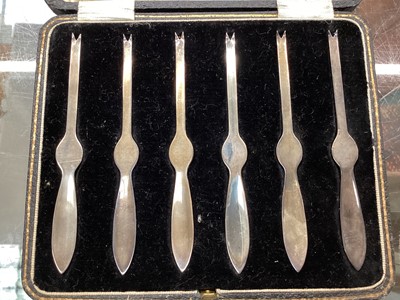 Lot 1112 - Set of six silver lobster picks in fitted case (Birmingham 1923)