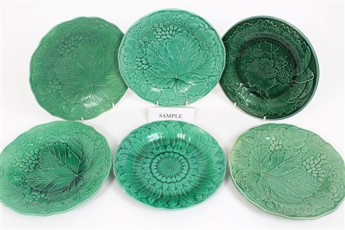Lot 104 - Collection of twenty-five 19th century green...