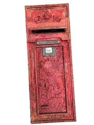 Lot 192 - George VI letter box