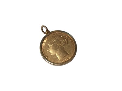 Lot 12 - Victorian gold sovereign, 1879, in a 9ct gold pendant mount
