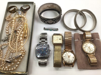 Lot 1123 - Accurist 9ct gold cased gentlemen's wristwatch on plated expandable bracelet, three other watches, silver bangle, silver bar brooch and other jewellery