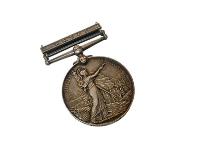 Lot 704 - Queen's South Africa medal with one clasp- Natal named to 5716 PTE. J. Mc Millan. Gordon Highrs.