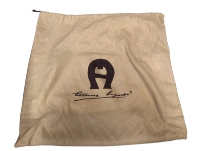 Lot 2050 - Vintage Etienne Aigner dark brown leather Gladstone bag with lock and key plus dust bag.