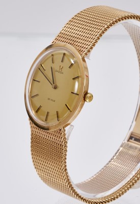 Lot 610 - Gentlemens Omega De Ville 9ct gold wristwatch
