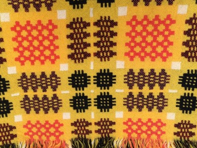 Lot 2079 - Welsh Blanket woven wool in yellow and orange design. 200 x 150 cms approximately.