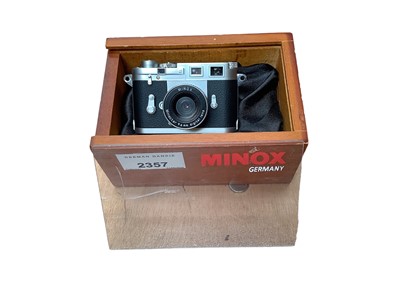 Lot 2357 - Minox Leica M3 miniature digital classic spy camera in case