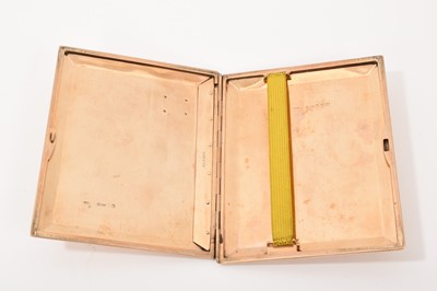 Lot 576 - 9ct gold cigarette case by Asprey & Co