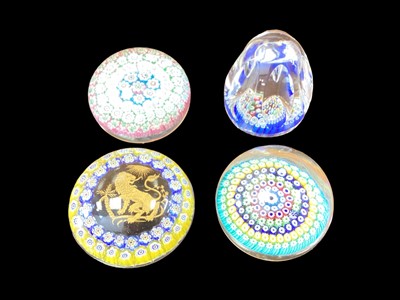 Lot 1184 - Selection of paperweights