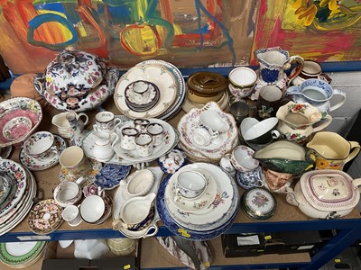 Lot 253 - Quantity 19th century and later English porcelain items