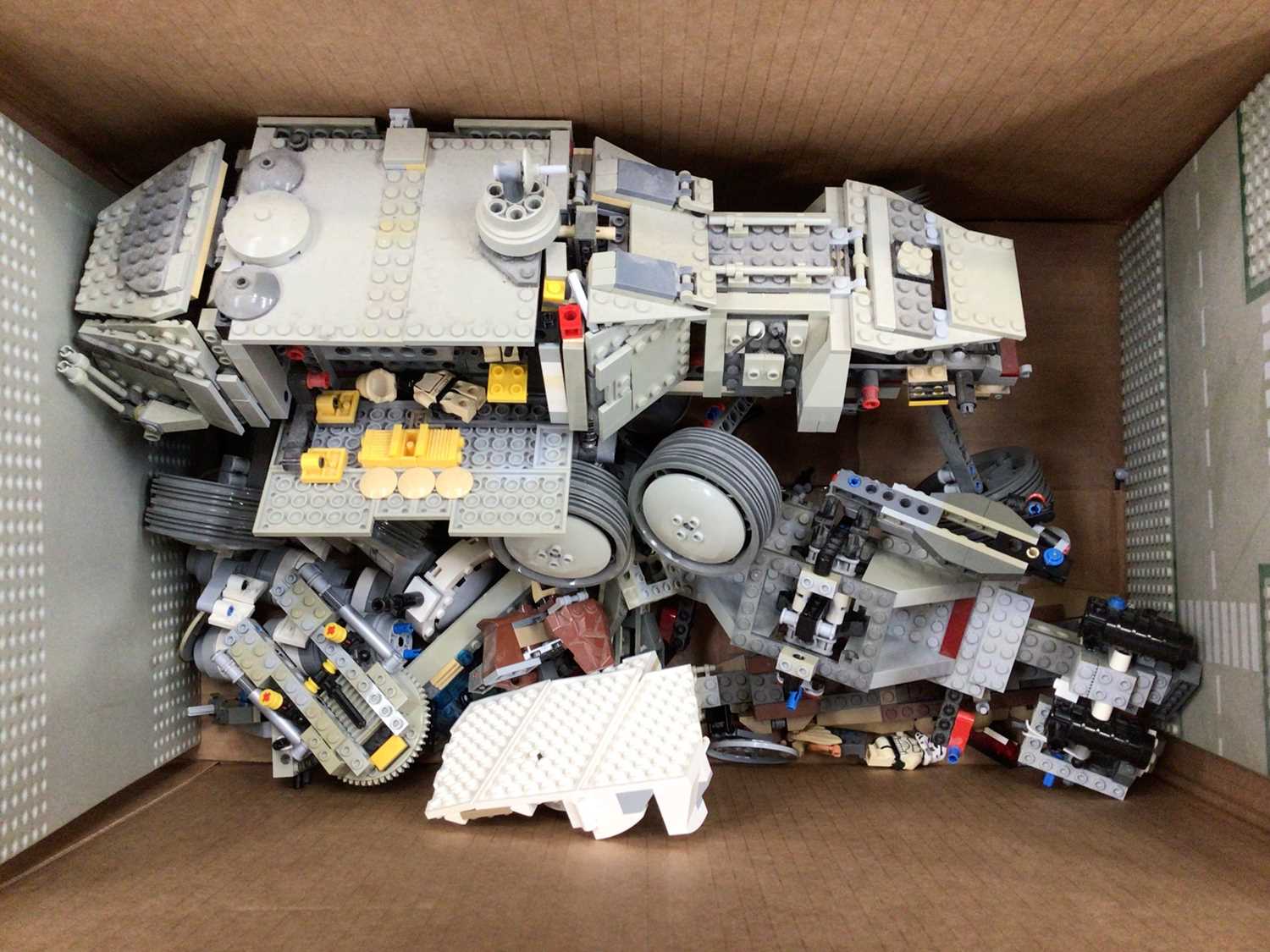 Lot 1778 - Large quantity of loose Lego, including Star Wars (6 boxes)