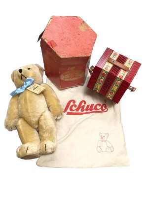 Lot 348 - Schuco limited edition bear with growler, no. 977 of 1000, in cavas bag, together with a 1960s German concertina in orignal box