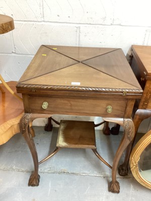 Lot 1201 - Early 20th century mahogany envelope card table