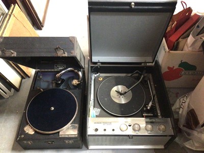 Lot 302 - Two vintage record players together with a selection of LP records including country music and some singles