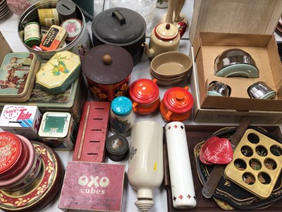 Lot 327 - Collection of vintage tins and kitchenalia