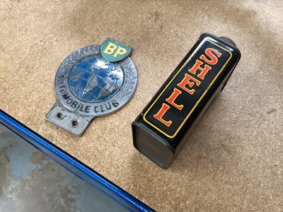 Lot 2157 - BP Autombile Club badge and a Shell motor oil miniature can (2)